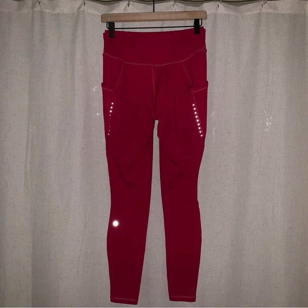 Lululemon’s Fast and Free Thermal 5 Pocket Tight Fuscia Berry Color 27” 6 - Picture 4 of 11